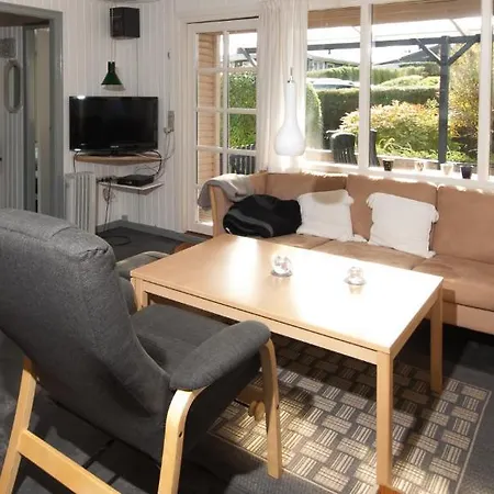 Rollike 10 Holiday House *
